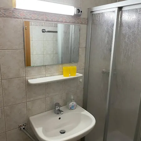 Apartment Schitter *